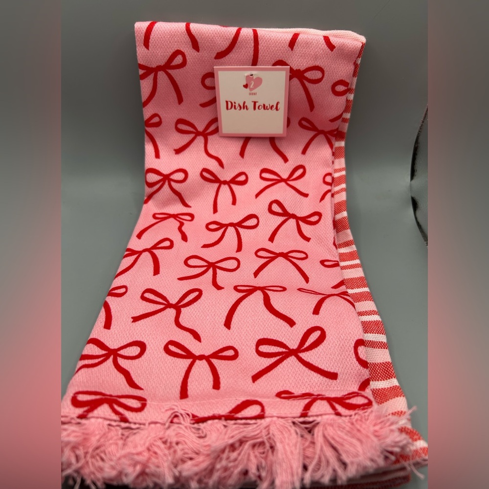 Target Bullseye Playground RED BOW Valentine Kitchen Towel Set 2025 NEW